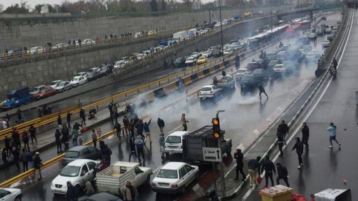 Irán marcha po aumento de combustible Irán marcha po aumento de combustible