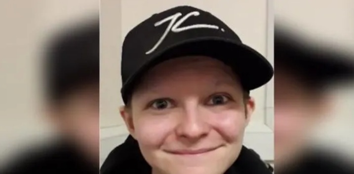 Asi lucía en su perfil falso