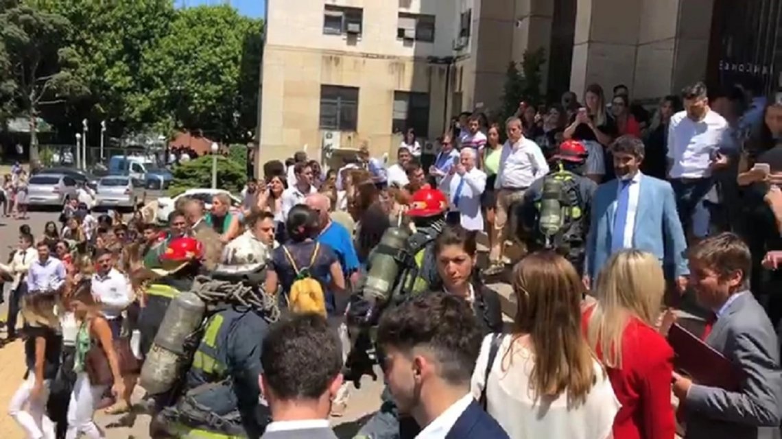 Evacuaron Comodoro Py Evacuaron Comodoro Py
