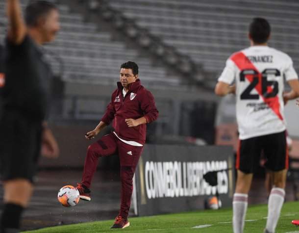 Marcelo Gallardo salió a dirigir a River