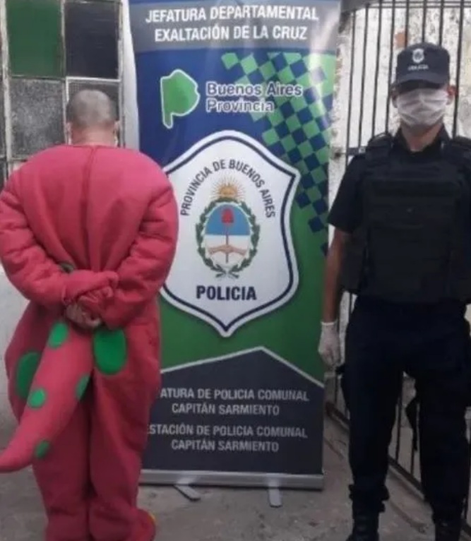 Es comerciante de 52 años