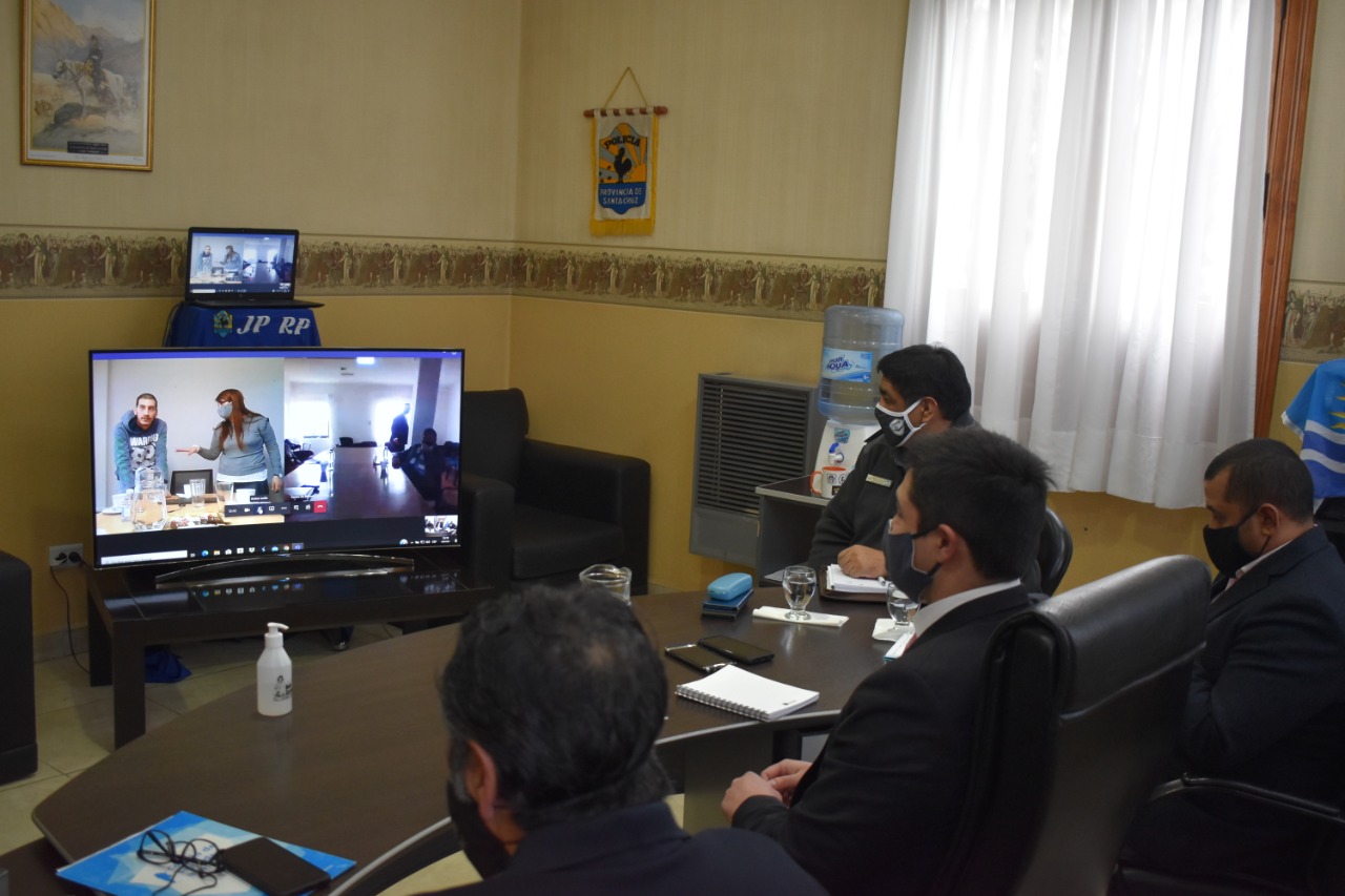 Reunión virtual de la Mesa del Salario Policial. Reunión virtual de la Mesa del Salario Policial.