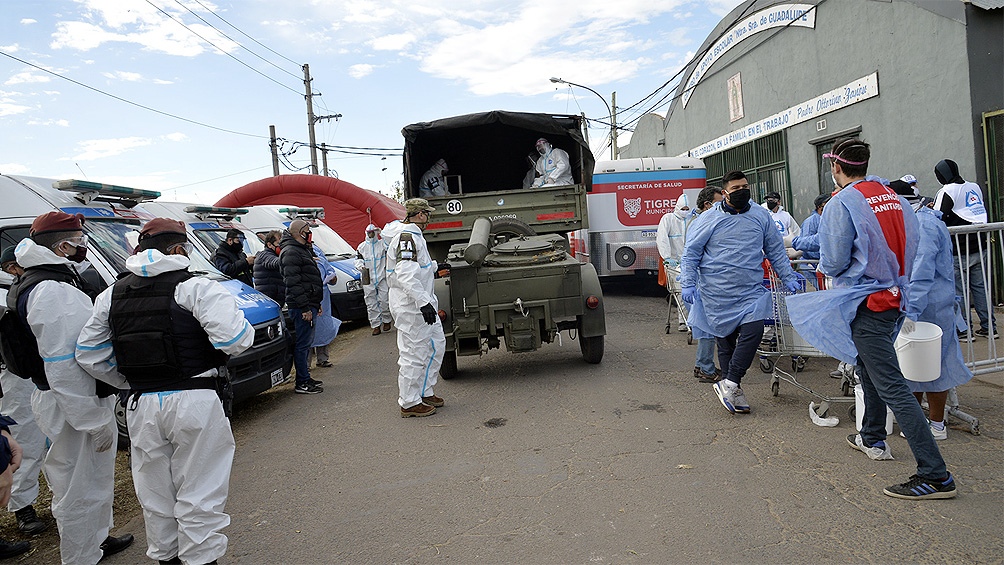 Tareas de asistencia en el Barrio San Jorge de Tigre