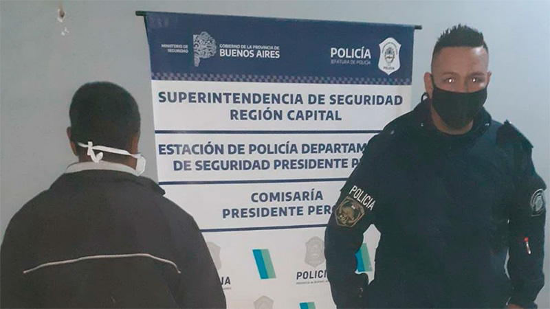 Detuvieron a un hombre que maniataba a su hija para que el hermano la violara