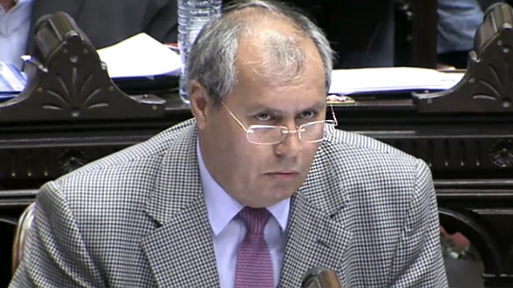 Diputado Héctor Olivares
