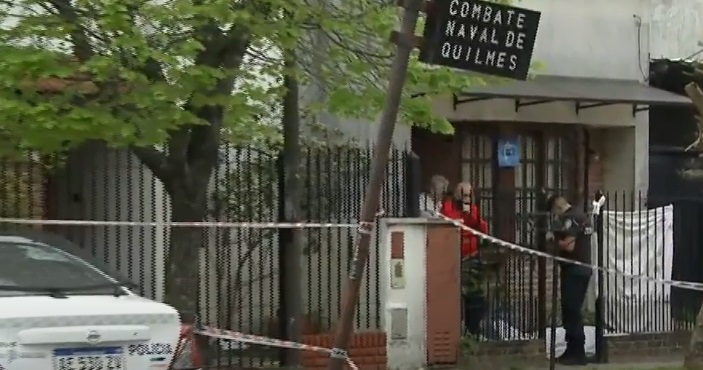 Los abuelos y el cuerpo de su nieto