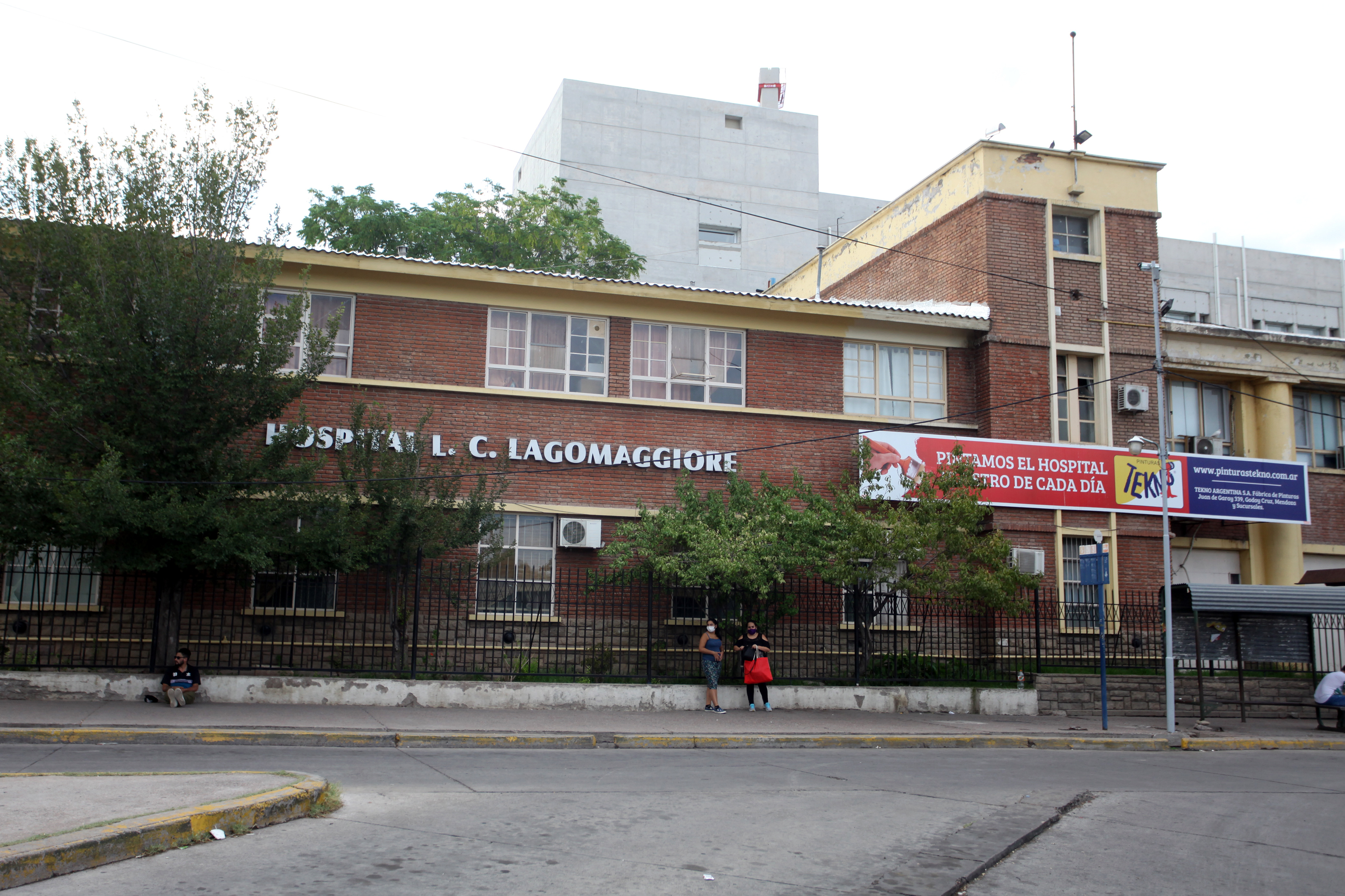 La adolescente fue asistida en el Hospital Lagomaggiore.