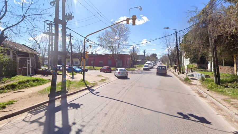 Esquina de avenida Pedro Dreyer y Ramón Santamarina Esquina de avenida Pedro Dreyer y Ramón Santamarina