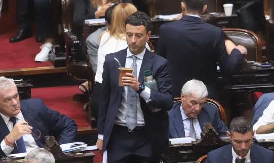 IGNACIO PETUNCHI IGNACIO PETUNCHI