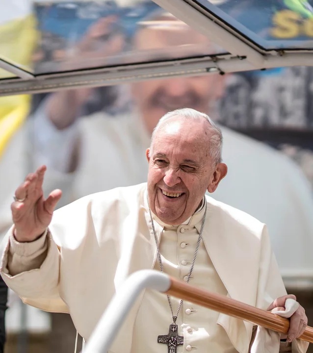Jorge Bergoglio, más conocido como el Papa Francisco Jorge Bergoglio, más conocido como el Papa Francisco