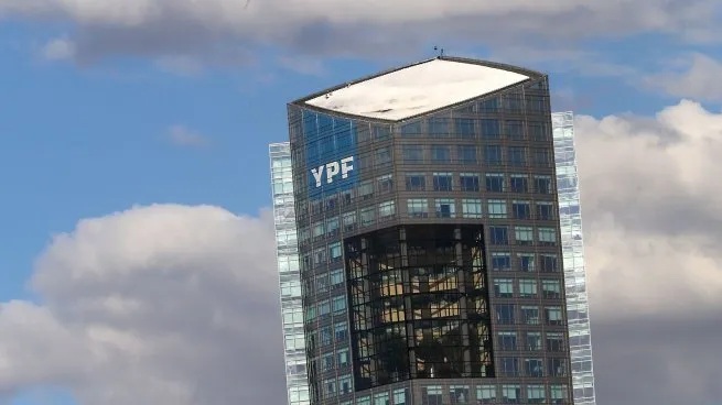 El Gobierno pidió suspender el fallo de la jueza Preska por YPF. El Gobierno pidió suspender el fallo de la jueza Preska por YPF.
