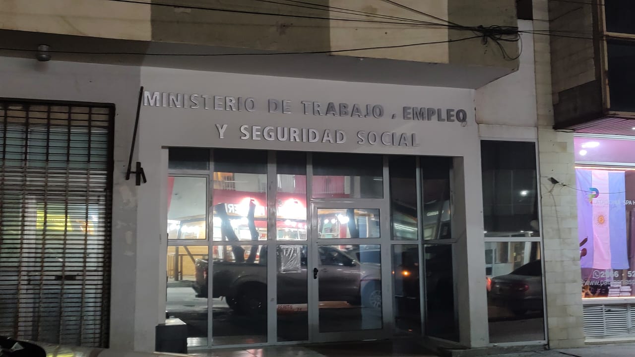 En el Ministerio de Trabajo se desarrolló la paritaria central. En el Ministerio de Trabajo se desarrolló la paritaria central.