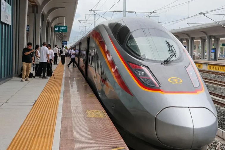 Tren de alta velocidad. Tren de alta velocidad.