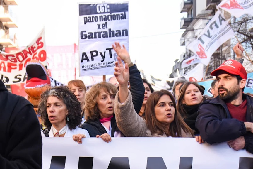 Los trabajadores del Garrahan, con nuevas medidas. Los trabajadores del Garrahan, con nuevas medidas.