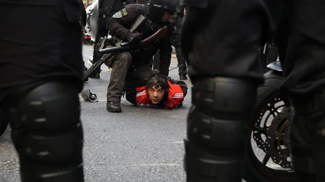 Represión Represión