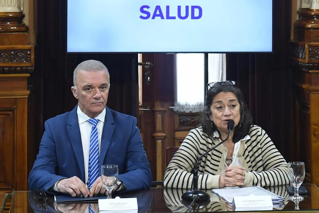 Senadores en la Comisión Senadores en la Comisión