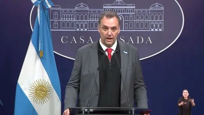 Manuel Adorni Manuel Adorni