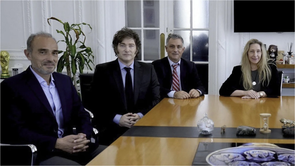 Lule Menem, Javier Milei, Sebastián Pareja y Karina Milei Lule Menem, Javier Milei, Sebastián Pareja y Karina Milei