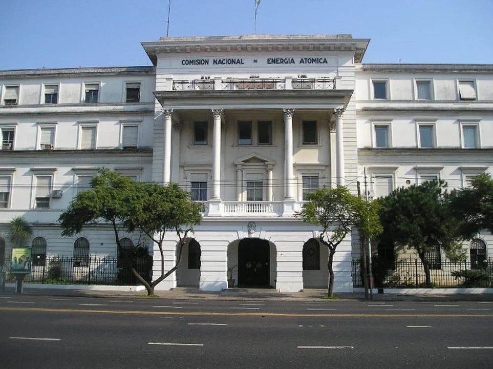 Edificio central de la Comisión Nacional de Energía Atómica (CNEA) Edificio central de la Comisión Nacional de Energía Atómica (CNEA)