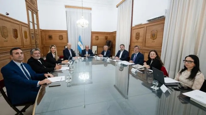 El Gobierno convocó a una nueva reunión del Consejo de Mayo. El Gobierno convocó a una nueva reunión del Consejo de Mayo.