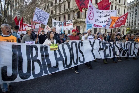 Los jubilados volverán a movilizarse. Los jubilados volverán a movilizarse.