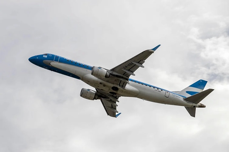 Aerolíneas Argentinas comienza a volar a Aruba en el verano. Aerolíneas Argentinas comienza a volar a Aruba en el verano.