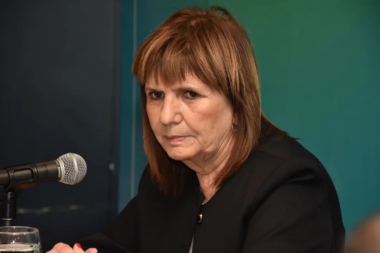 La ministra de Seguridad, Patricia Bullrich, en el Coloquio de IDEA. La ministra de Seguridad, Patricia Bullrich, en el Coloquio de IDEA.