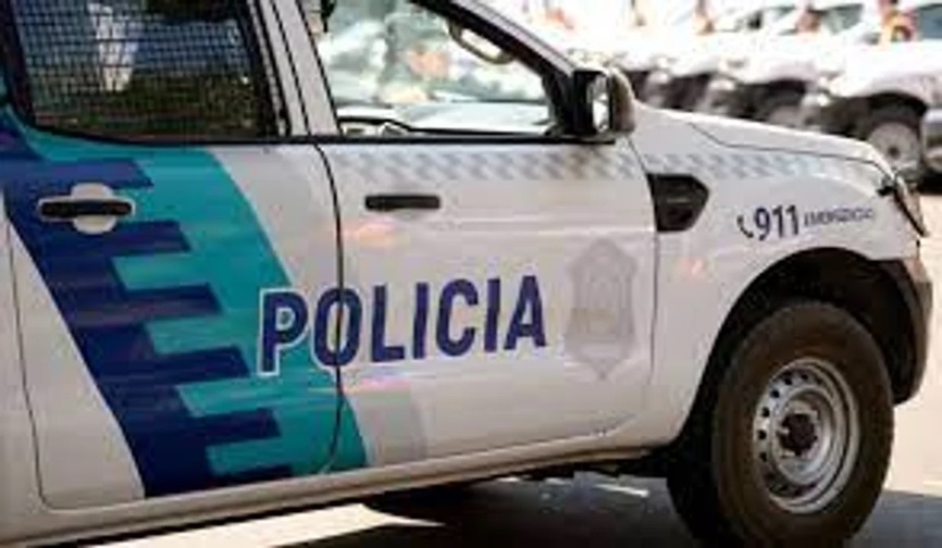 Un policía bonaerense está grave tras ser atacado a balazos. Un policía bonaerense está grave tras ser atacado a balazos.