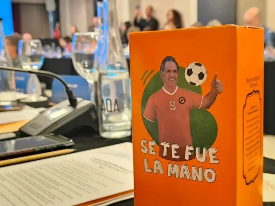 Daniel Scioli y su yerba mate