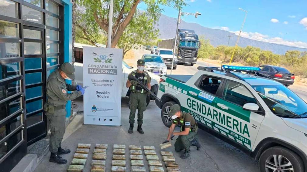 Catamarca: tres mujeres detenidas por viajar con 65 kilos de droga en mochilas