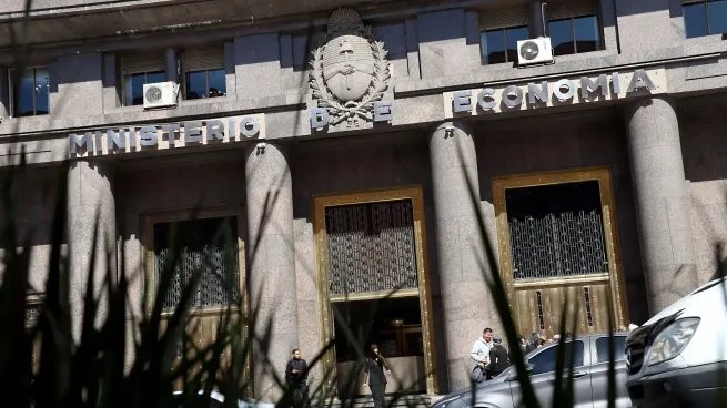 Se busca cancelar parcialmente los vencimientos de capital de enero.