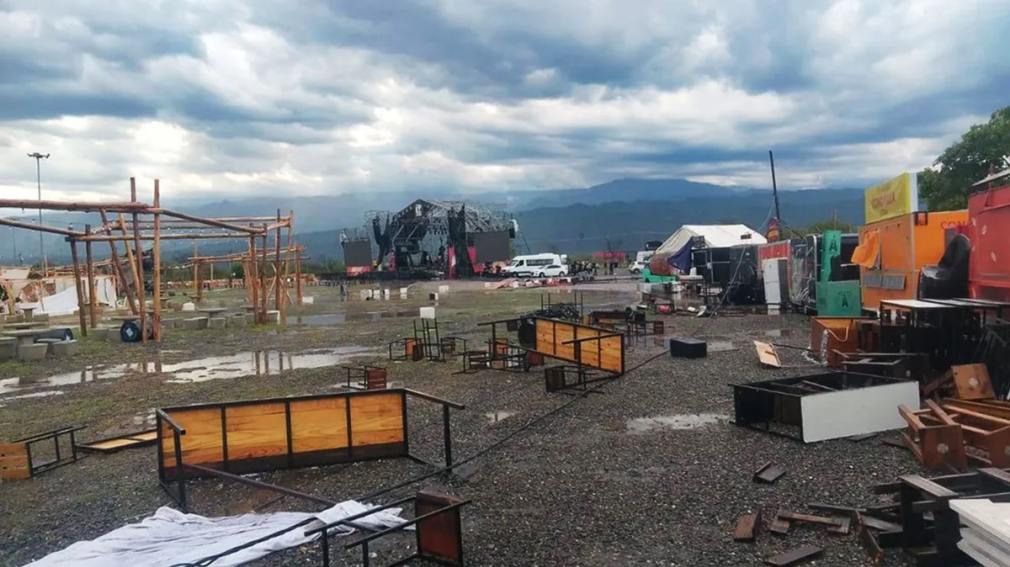 Catamarca: una fuerte tormenta causó destrozos y obligó a suspender un festival