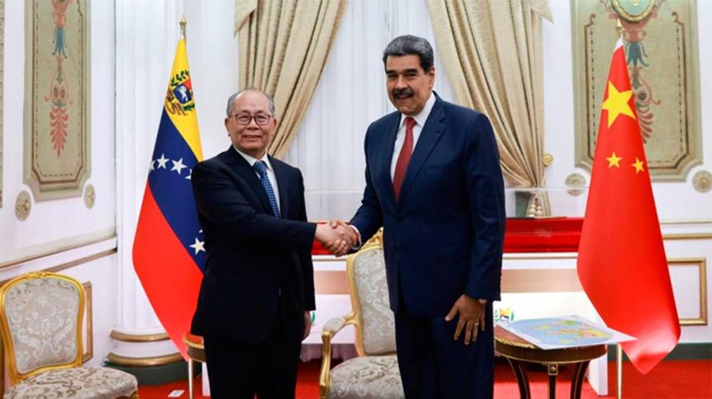 &ldquo;Unión perfecta, a toda prueba&rdquo;: antes de las explosiones, Maduro había recibido al enviado de China