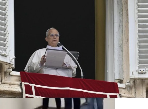 El Papa León XIV durante la oración mariana del Ángelus del domingo.