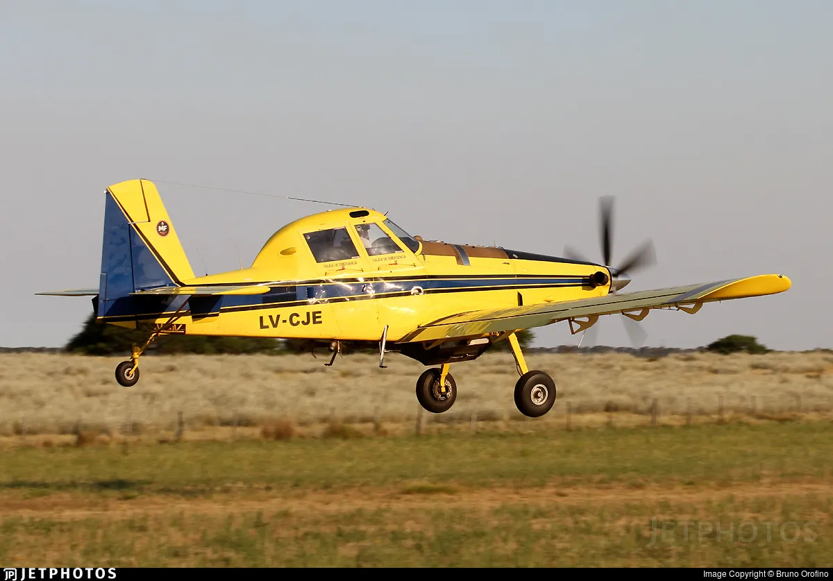 Confirman la llegada de un avión hidrante para combatir el incendio en PN Los Glaciares
