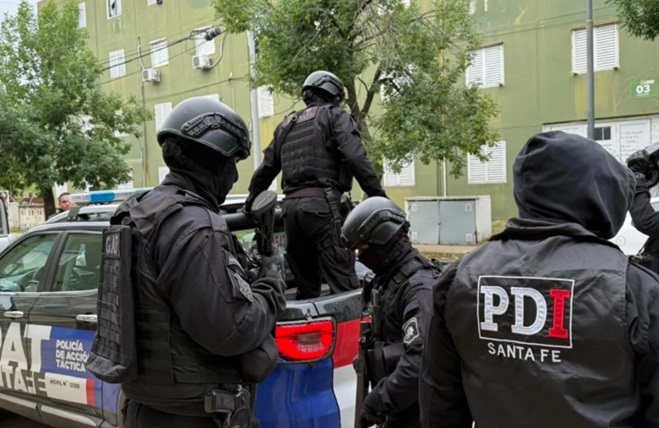 La Policía de Santa Fe.