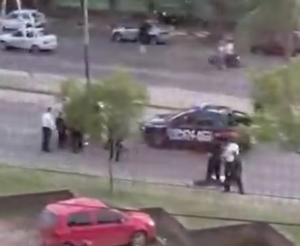 VIDEO  -  Otra brutal pelea a la salida de un boliche dejó a un joven con la mandíbula rota en Rosario