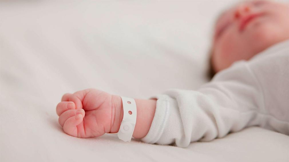 Por primera vez desde 2002, aumentó 0,5 puntos la mortalidad infantil en el país