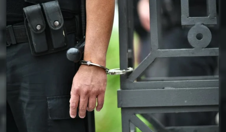 <br/>
El cabo Miguel Montiel esposado. FOTO Agencia NA: JUAN VARGAS