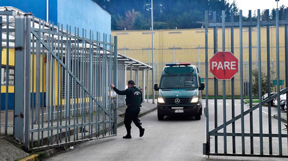 Macabro caso de canibalismo: degolló a su compañero de celda y comió partes de su rostro