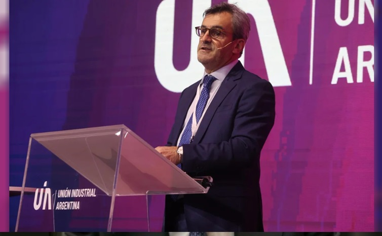 Martín Rapallini, presidente de la UIA.