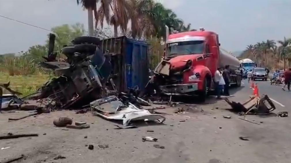 Video: impresionante choque múltiple en una autopista en Guatemala dejó cuatro muertos y heridos