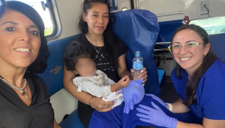 ESMERALDA Y SU MAMÁ