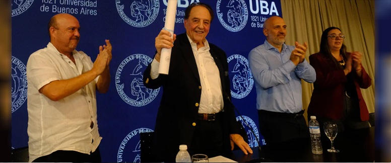 La UBA reconoció a Carlos Heller como Doctor Honoris Causa.