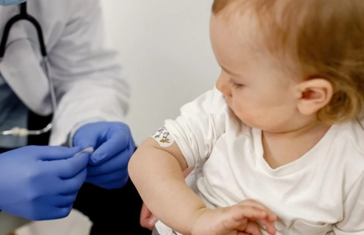 La vacunación es la principal medida de prevención.