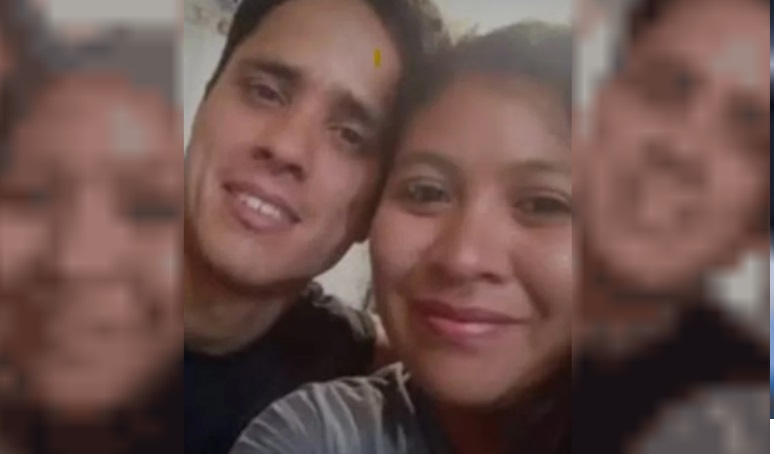 Mariela Altamirano, madre de Ángel, junto a su pareja.