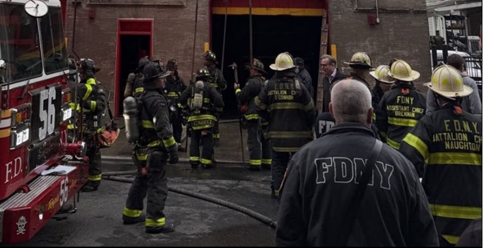 Al menos 16 heridos por incendio y explosión en astillero en Nueva York
