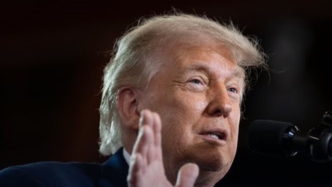 DONALD TRUMP