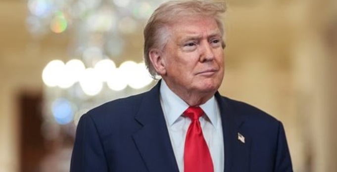 DONALD TRUMP