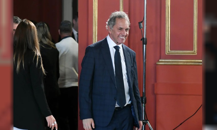 El Secretario de Turismo, Ambiente y Deportes, Daniel Scioli.